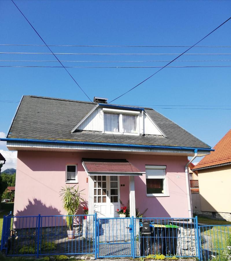 Villa Strakov Lúčky Exteriör bild